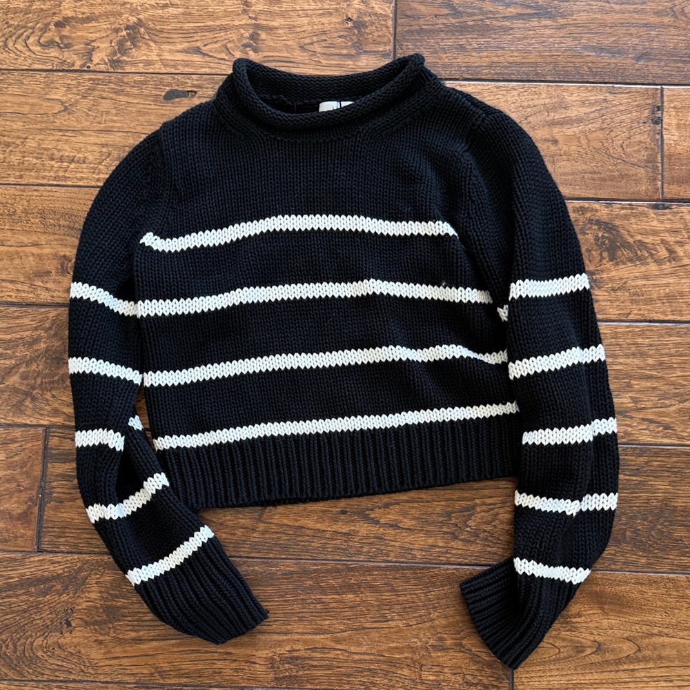 La ligne Marin mini Striped Black and White Women's Sweater